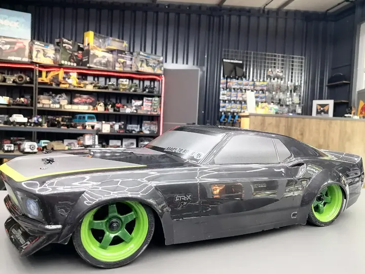 HPI RS4 Sport 3 Ford Mustang 1969 — вид сбоку