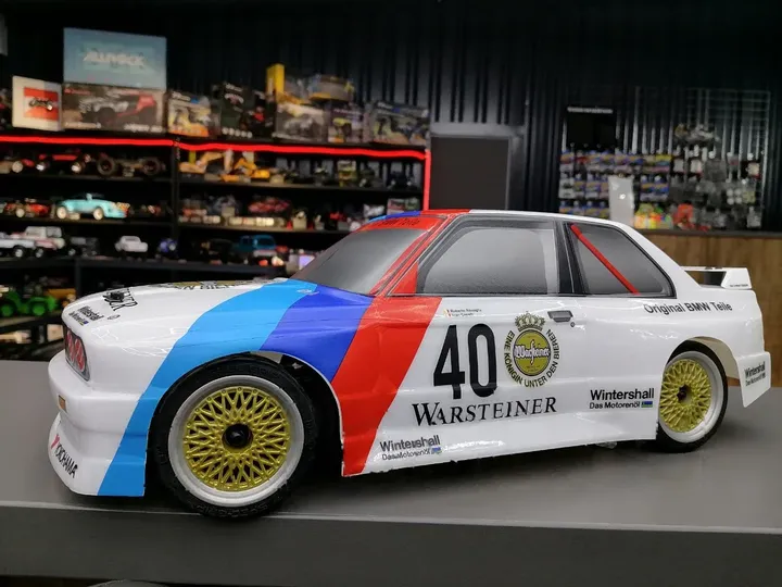 HPI RS4 Sport 3 BMW M3 E30 — вид сбоку