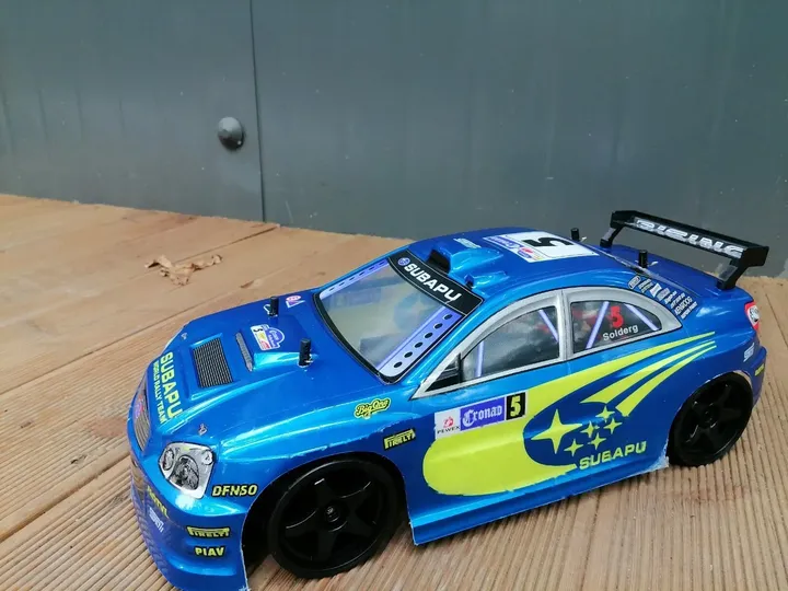 Subaru дрифт для начинающих 1:10 — вид спереди сверху