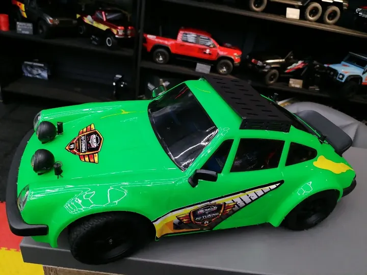 Porsche Cayman дрифт/ралли 1:10 — вид сверху сбоку