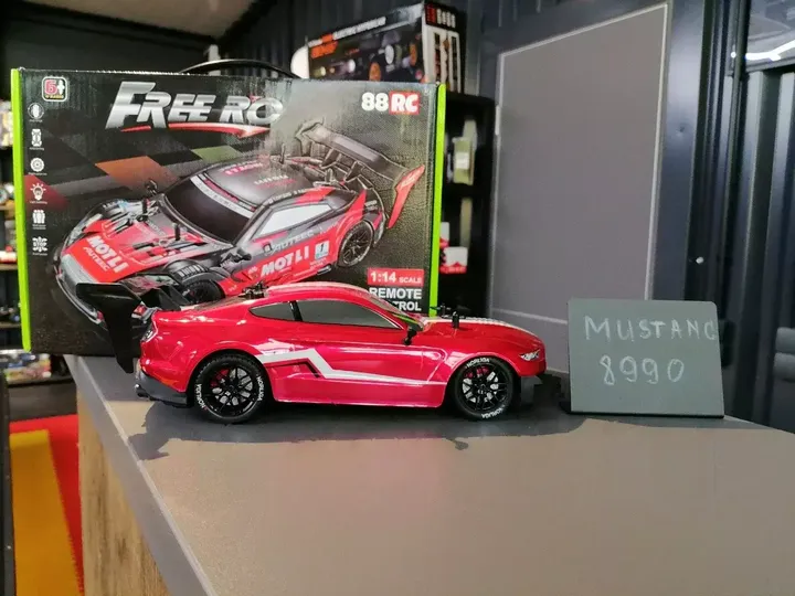 Ford Mustang дрифт 1:14 — модель и коробка