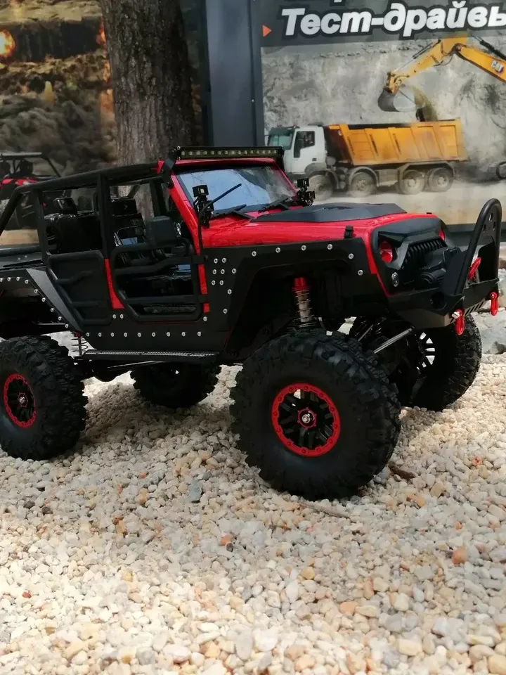 Jeep Wrangler 10426 4WD 1:10 — вид сбоку