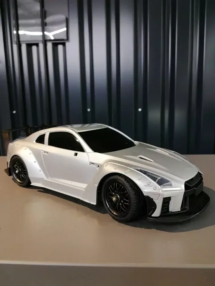Nissan GT-R R35 дрифт 1:14 — вид сбоку