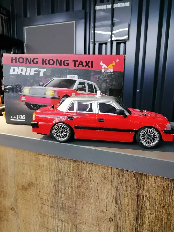 MN 38 Hong Kong Taxi дрифт 1:16 — вид сбоку с коробкой