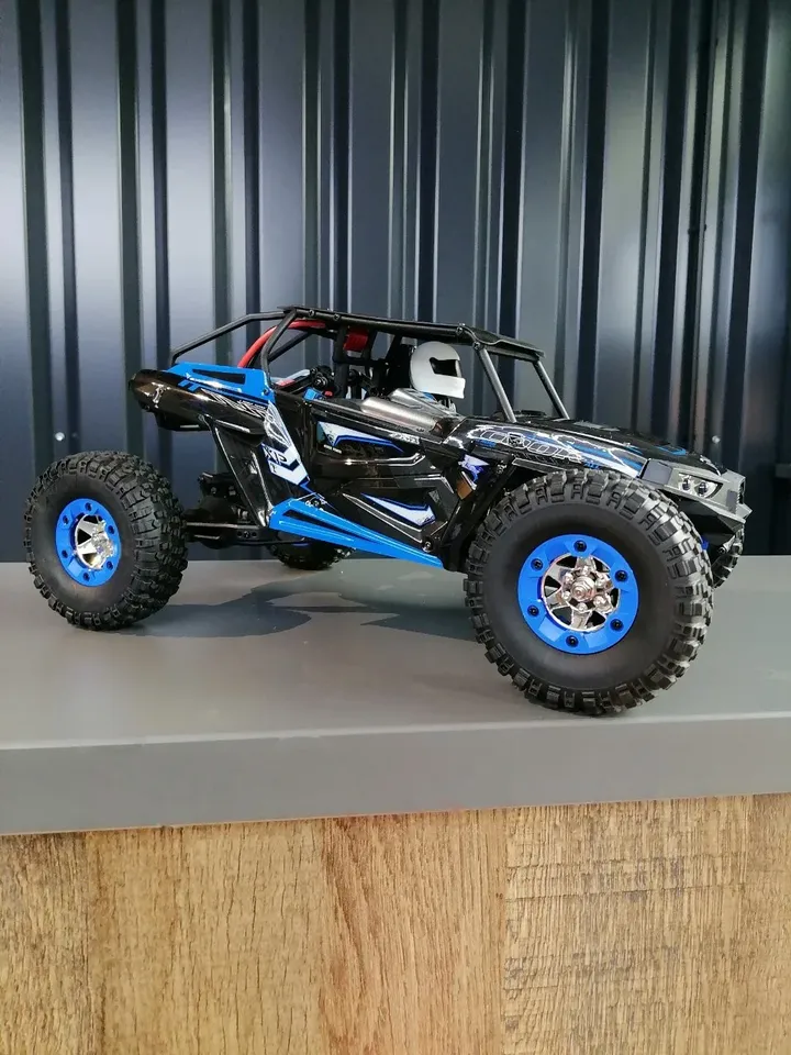 WLToys 4WD краулер 1:12 — вид спереди сбоку