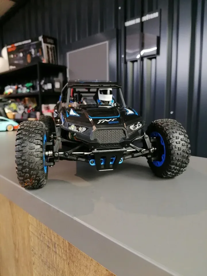 WLToys 4WD краулер 1:12 — вид спереди